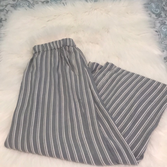 American Eagle Outfitters Pants - American Eagle Outfitters striped palazzo gauchos